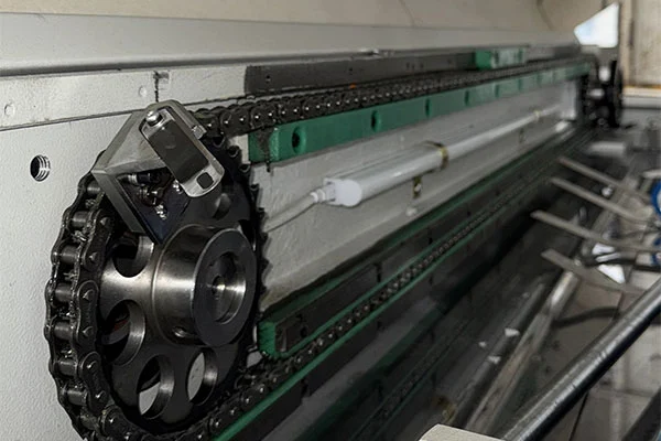 Hogyan feszegeti a Full-Servo technológia a szitanyomás határait?